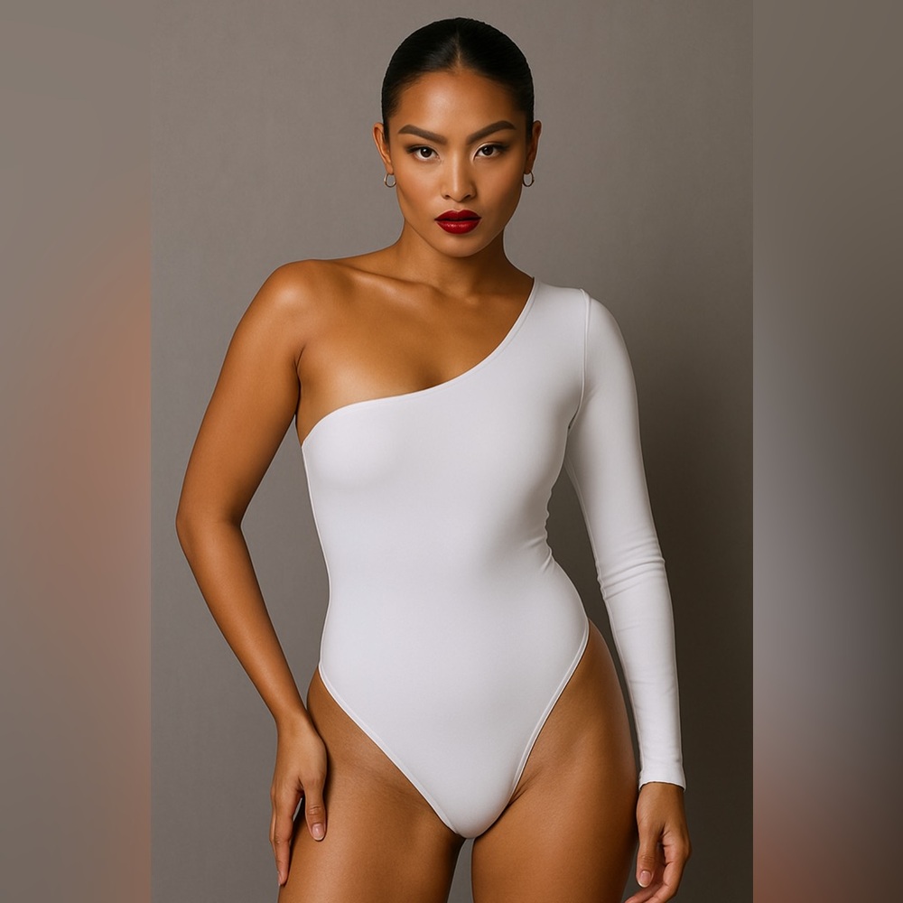 White half long sleeve body suit w/ snap closure